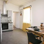 Innpisarentals2 - The Six Design Flat *