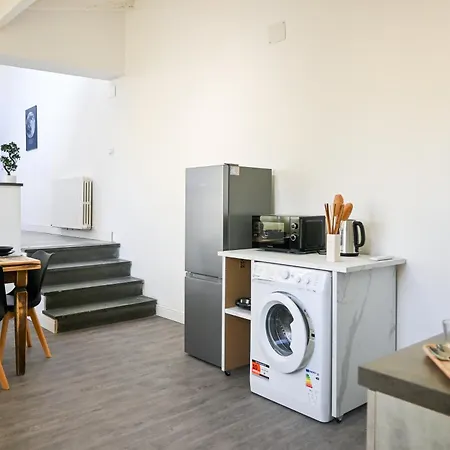Innpisarentals2 - The Six Design Flat Pise